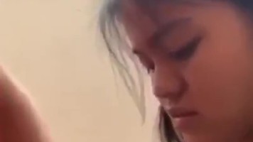 Jilmek Meki Pacarku Ngewe Sambil Tengkurep